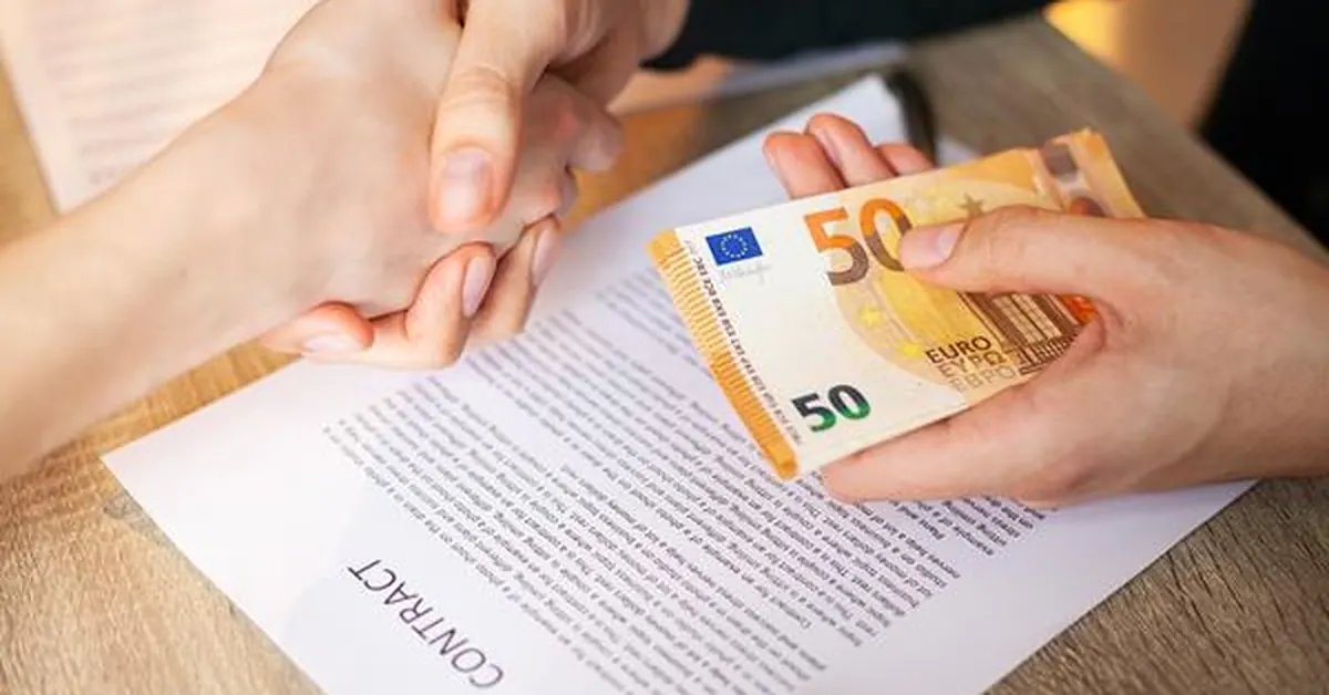 Porównanie ofert: JuzPieniadze, AvaFin i Ratka Kredyt